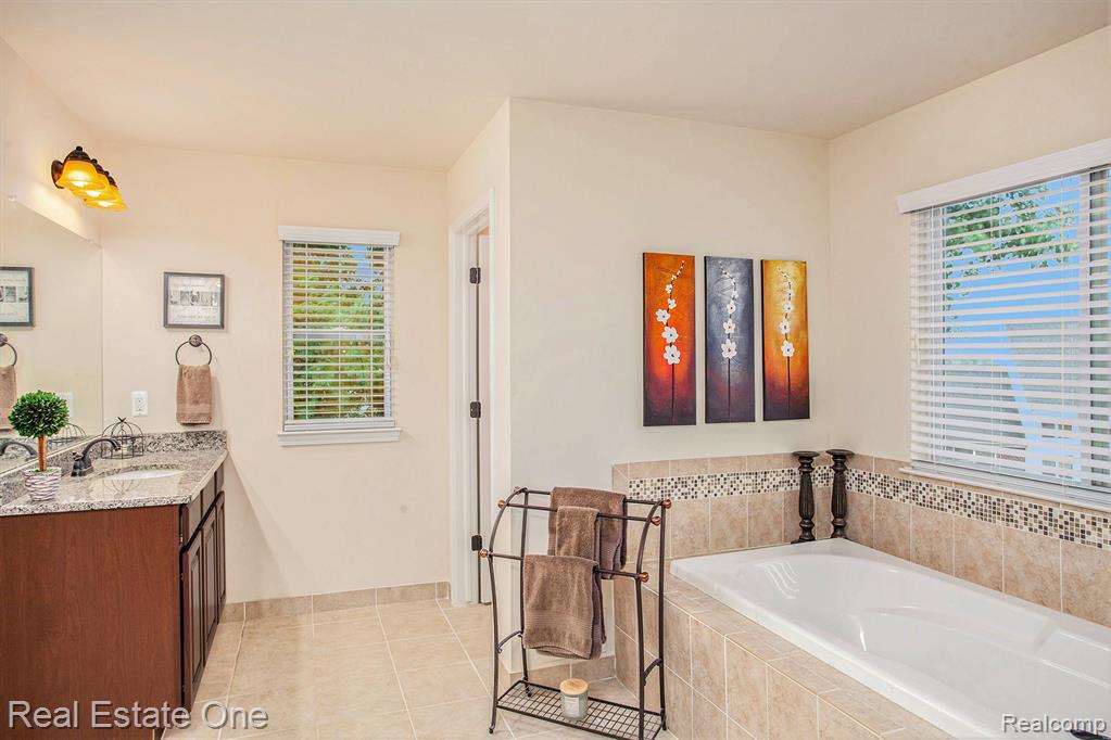 589 Rumson Court, White Lake, MI — Photo 20