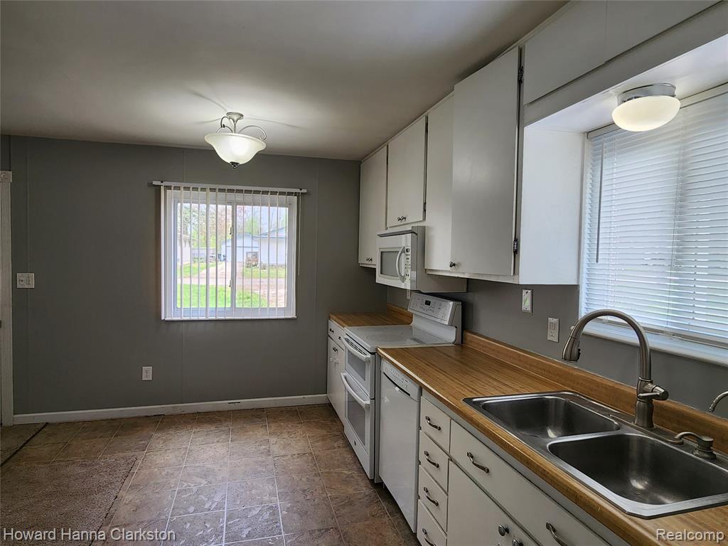 6679 Saline Drive, Waterford, MI 48329 — Photo 3