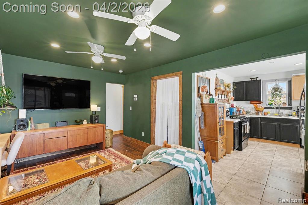 1233 Carman Street, Burton, MI 48529 — Photo 6
