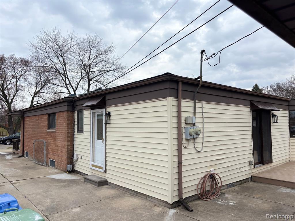 5246 MCKINLEY Road, Warren, MI 48091 — Photo 8