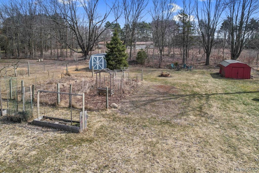6820 WALTERS Road, Clarkston, MI — Photo 8