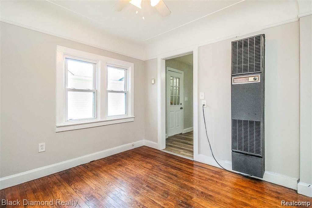 7060 DODGE Avenue, Warren, MI 48091 — Photo 4
