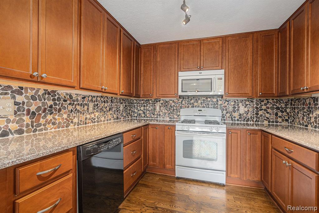 3598 Bent Trail Drive, Ann Arbor, MI 48108 — Photo 14