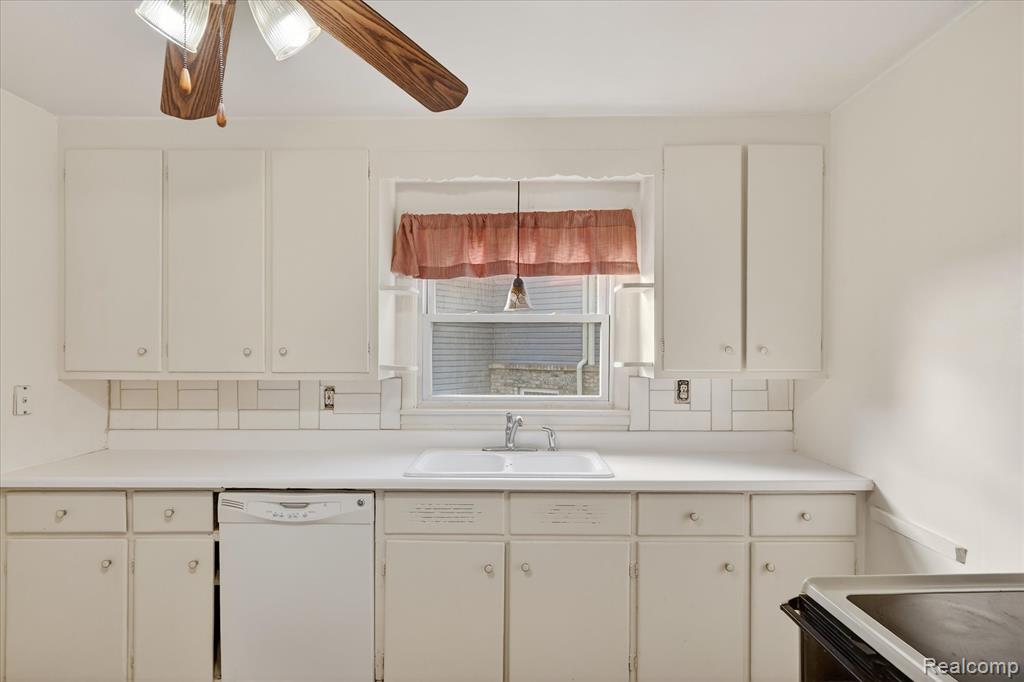 16048 Moran Drive, Linden, MI 48451 — Photo 6