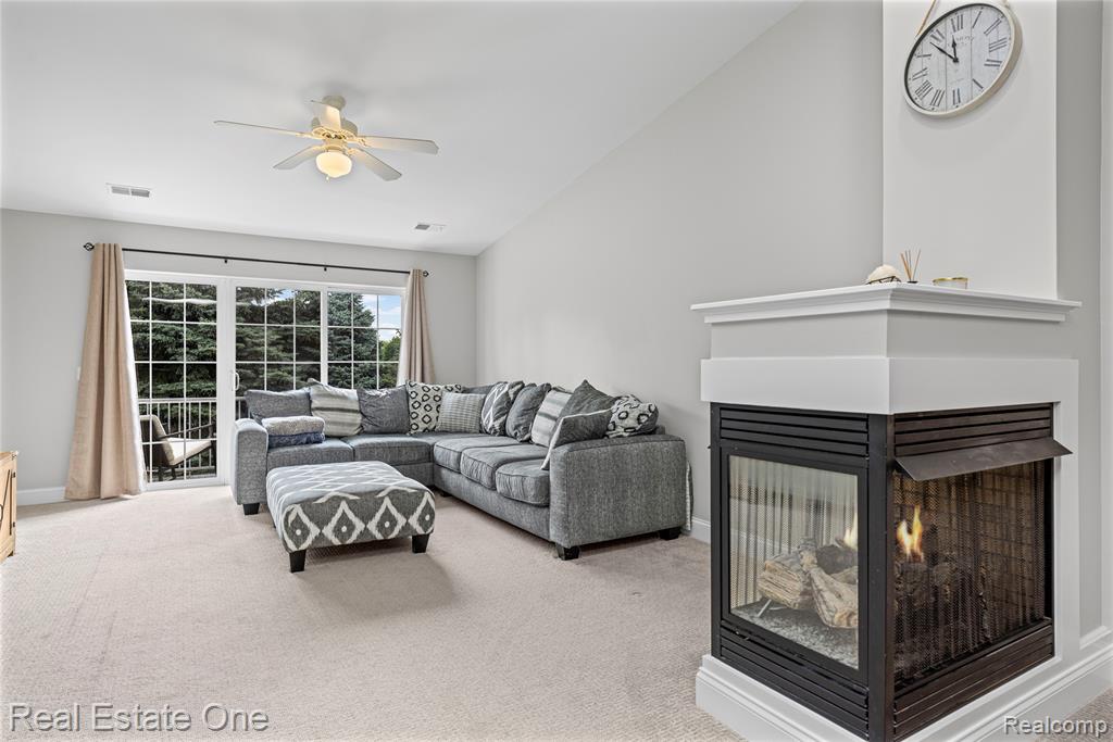 43354 Pendleton Circle, 46, Sterling Heights, MI 48313 — Photo 16