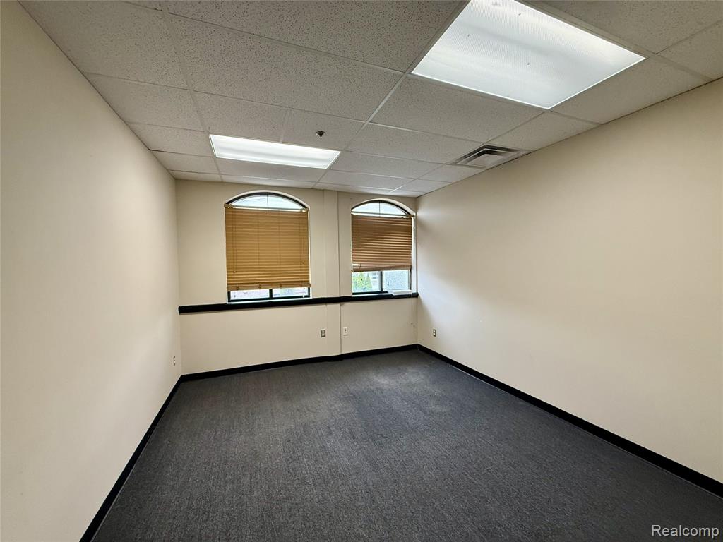 6050 GREENFIELD Road, Dearborn, MI 48126 — Photo 11