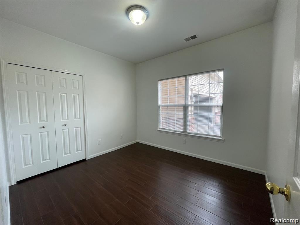 43270 PENDLETON Circle, Sterling Heights, MI 48313 — Photo 21