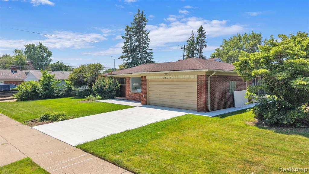 26327 Woodworth Circle, Dearborn Heights, MI 48127 — Photo 5