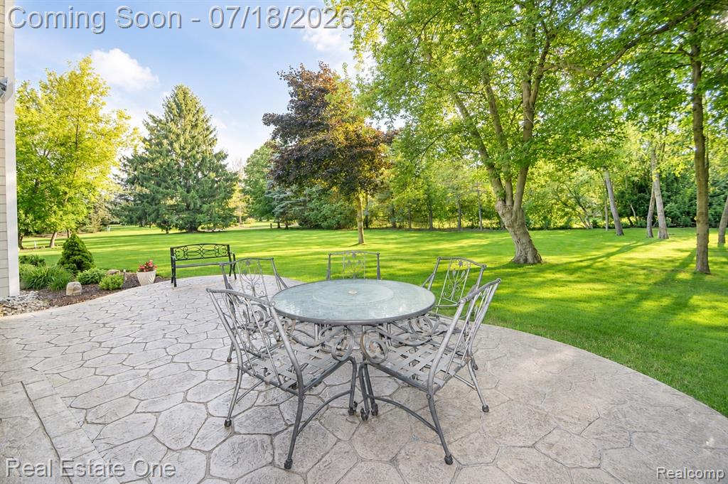 716 Bristol Lane, Orion, MI 48348 — Photo 38