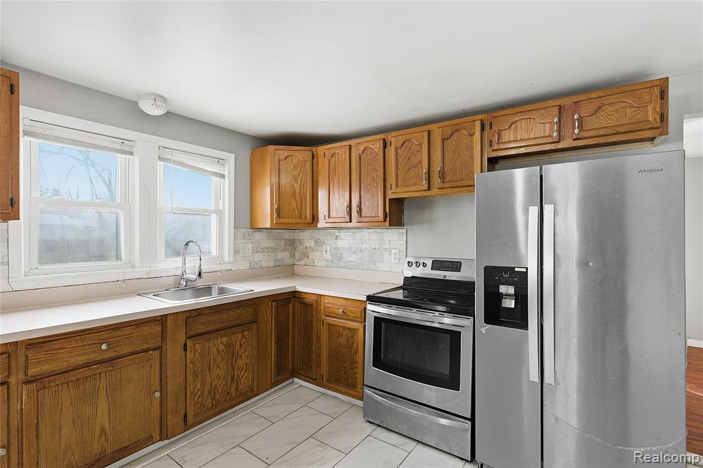 5315 Edgewood Street, Dearborn Heights, MI 48125 — Photo 4