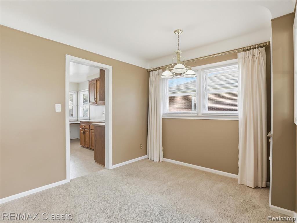 9116 Tecumseh Avenue, Redford, MI 48239 — Photo 8