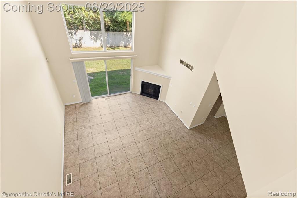 19236 W 11 Mile Road, Lathrup Village, MI 48076 — Photo 6