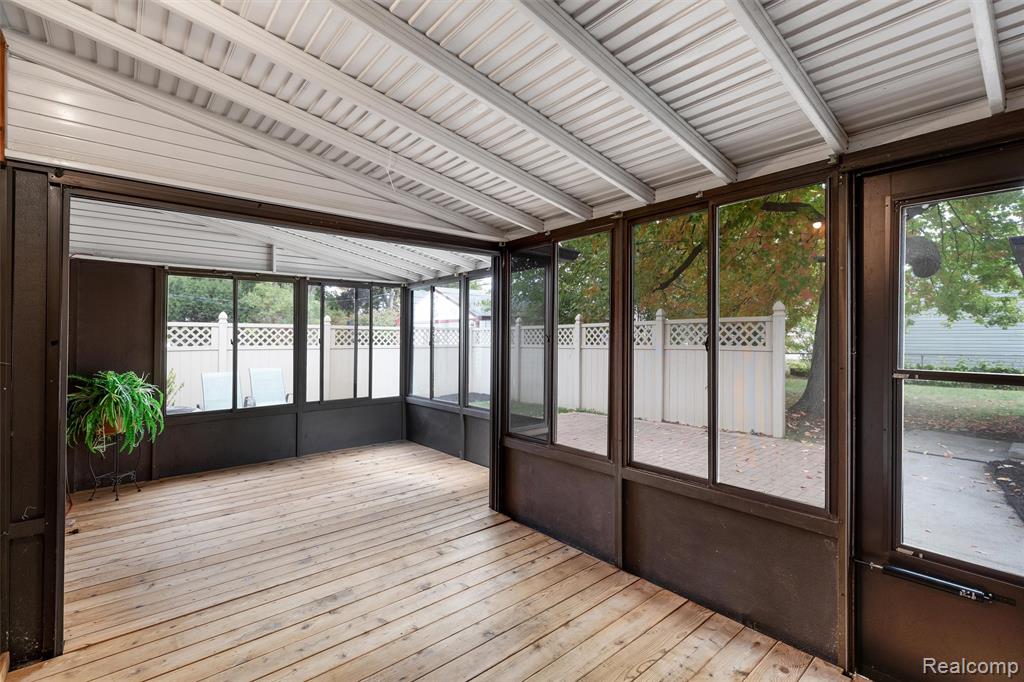 622 N Wilson Avenue, Royal Oak, MI 48067 — Photo 24