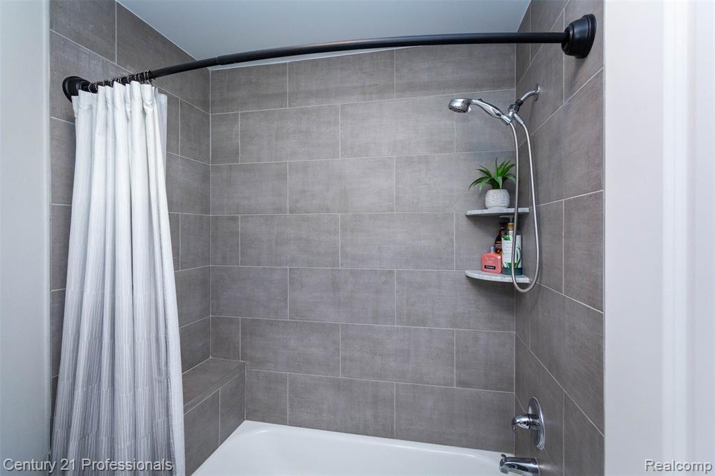 49806 Bingham Lane, Macomb, MI 48044 — Photo 38