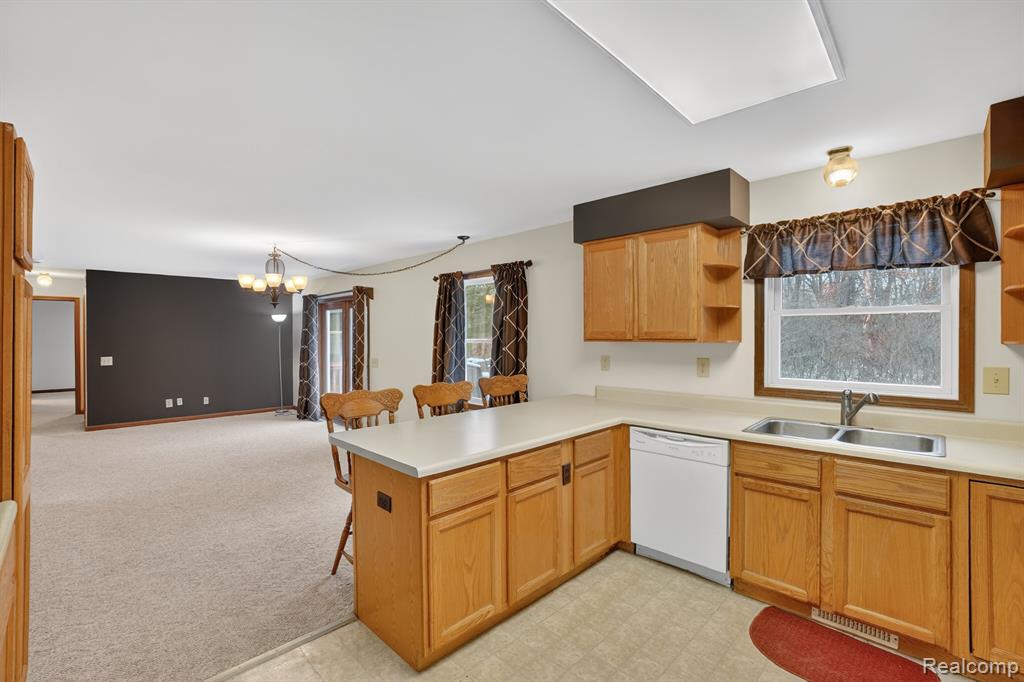 5099 Shields Road, Holly, MI 48442 — Photo 28