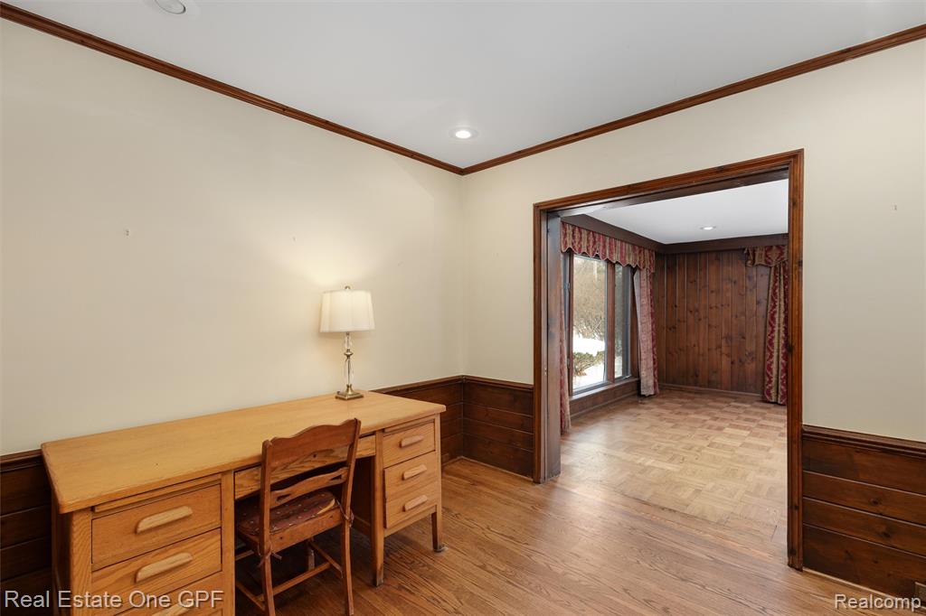 636 Middlesex Road, Grosse Pointe, MI 48230 — Photo 12