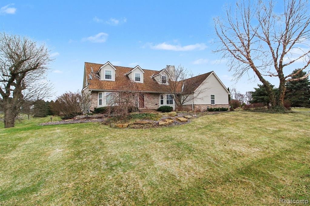 5744 Hidden Lane Court, White Lake, MI 48383 — Photo 2
