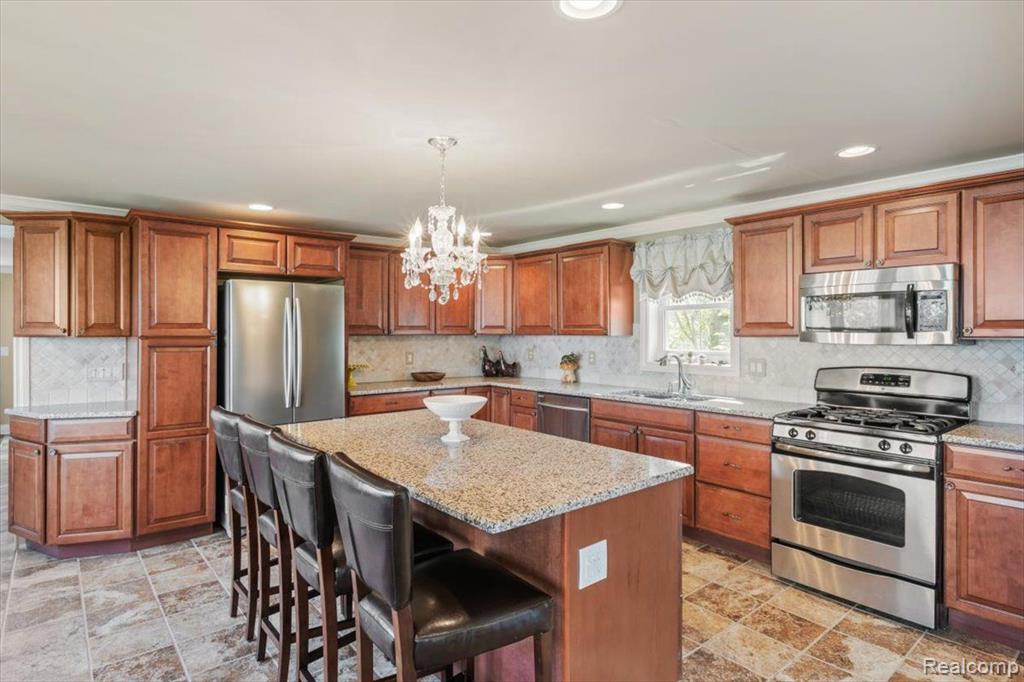 7158 LAKEVIEW Drive, Lexington, MI 48450 — Photo 10