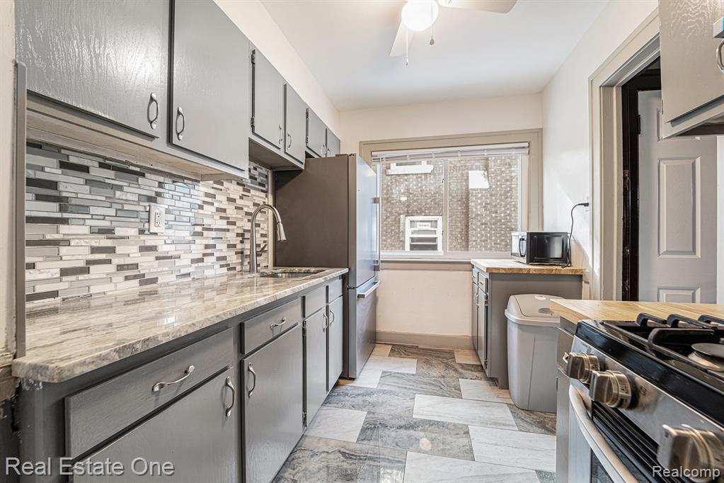 5056 Somerset Avenue, Detroit, MI 48224 — Photo 11