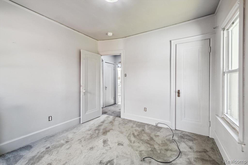 805 E GEORGE Avenue, Hazel Park, MI 48030 — Photo 20