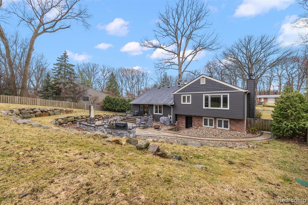 555 Kendry, Bloomfield Hills, MI 48302 — Photo 47