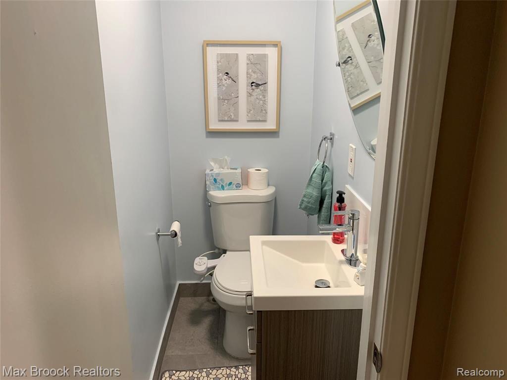 4412 BERKSHIRE Road, Royal Oak, MI 48073 — Photo 10