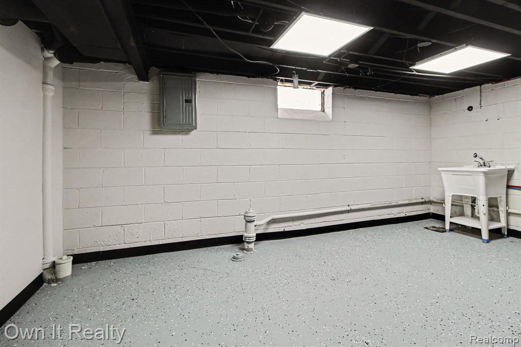15574 Fox, Redford, MI 48239 — Photo 26