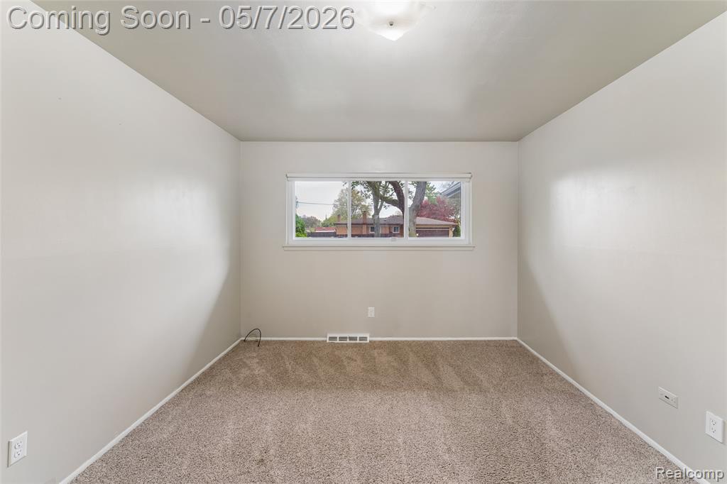 14053 April Lane, Warren, MI 48088 — Photo 30