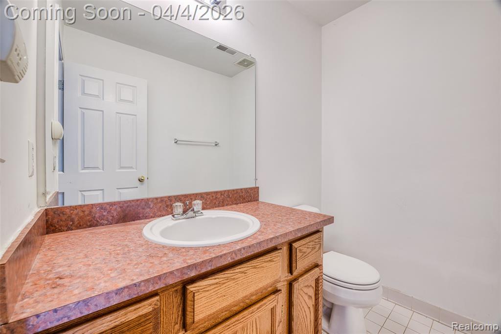 7087 Hogan Drive, Ypsilanti, MI 48197 — Photo 27