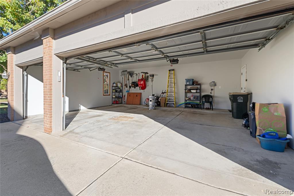 6894 Kings Mill Drive, Canton, MI 48187 — Photo 43