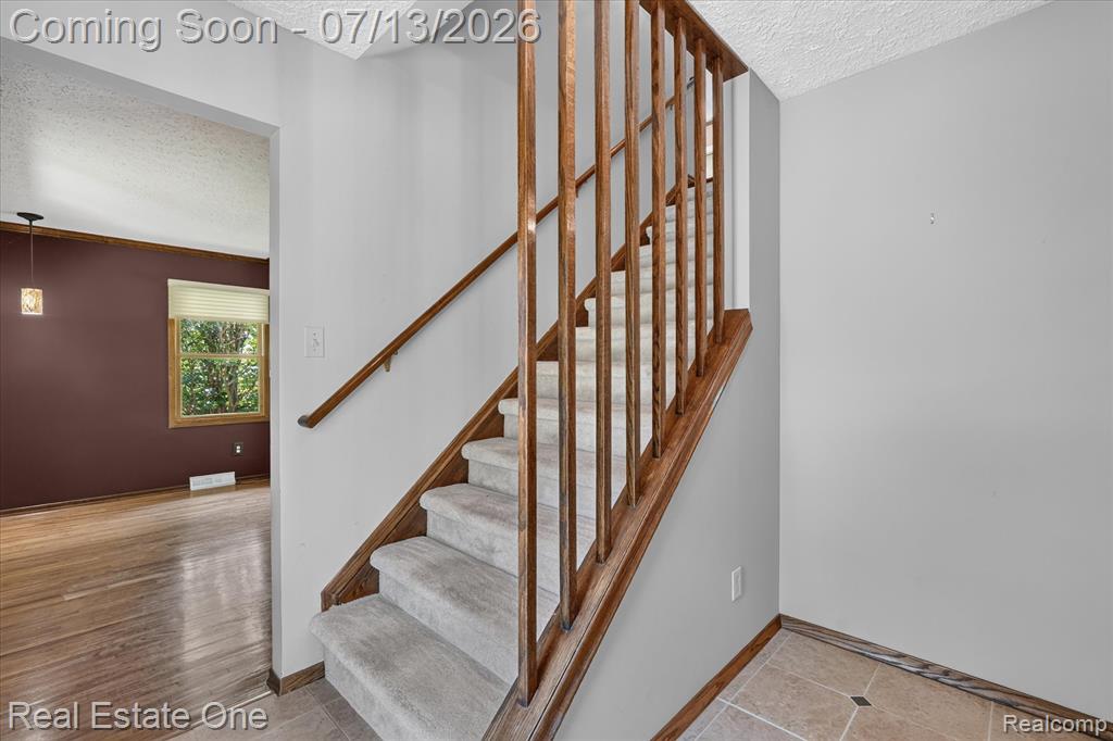 6039 Fish Lake Road, Holly, MI 48442 — Photo 6