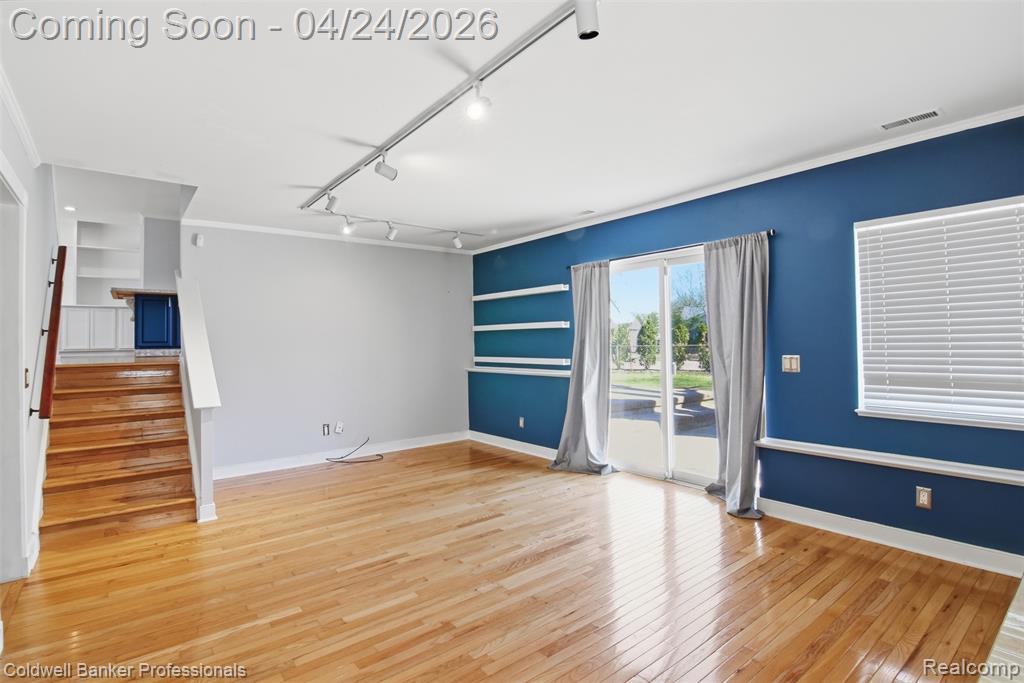 470 Crystalia Street, Commerce Twp, MI 48382 — Photo 24