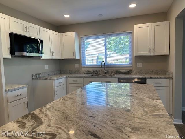 4653 Lucerne Drive, Sterling Heights, MI 48310 — Photo 11