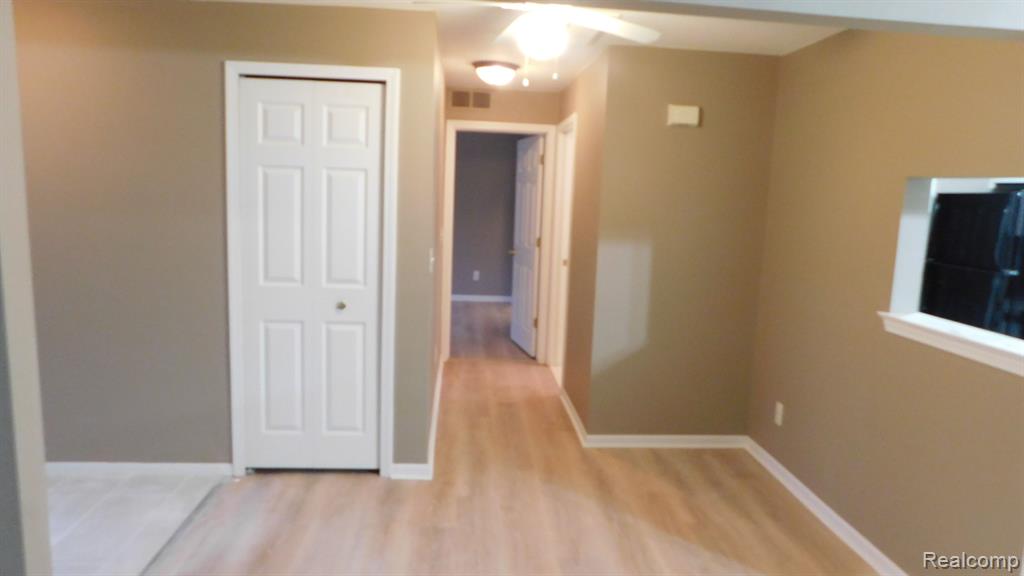 44762 MARIGOLD Drive, Sterling Heights, MI 48314 — Photo 8