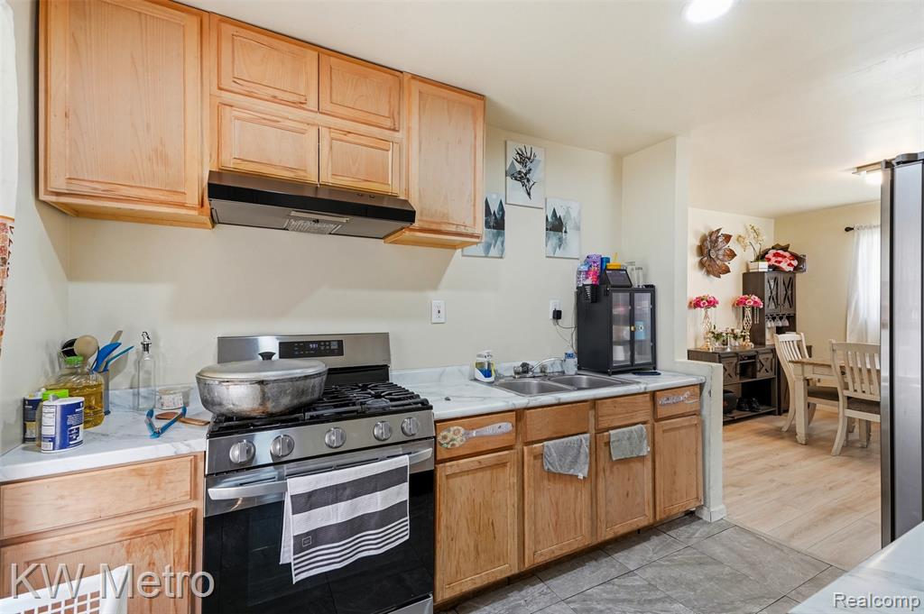 9941 Pinehurst Street, Detroit, MI 48204 — Photo 8