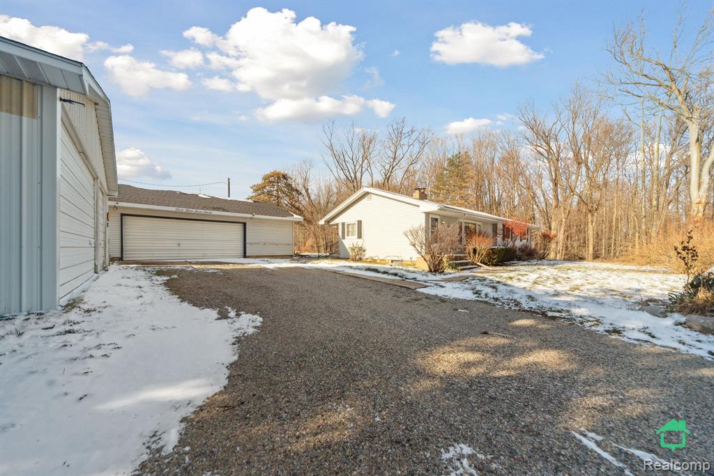 2257 Haskill Road, Webberville, MI 48892 — Photo 2