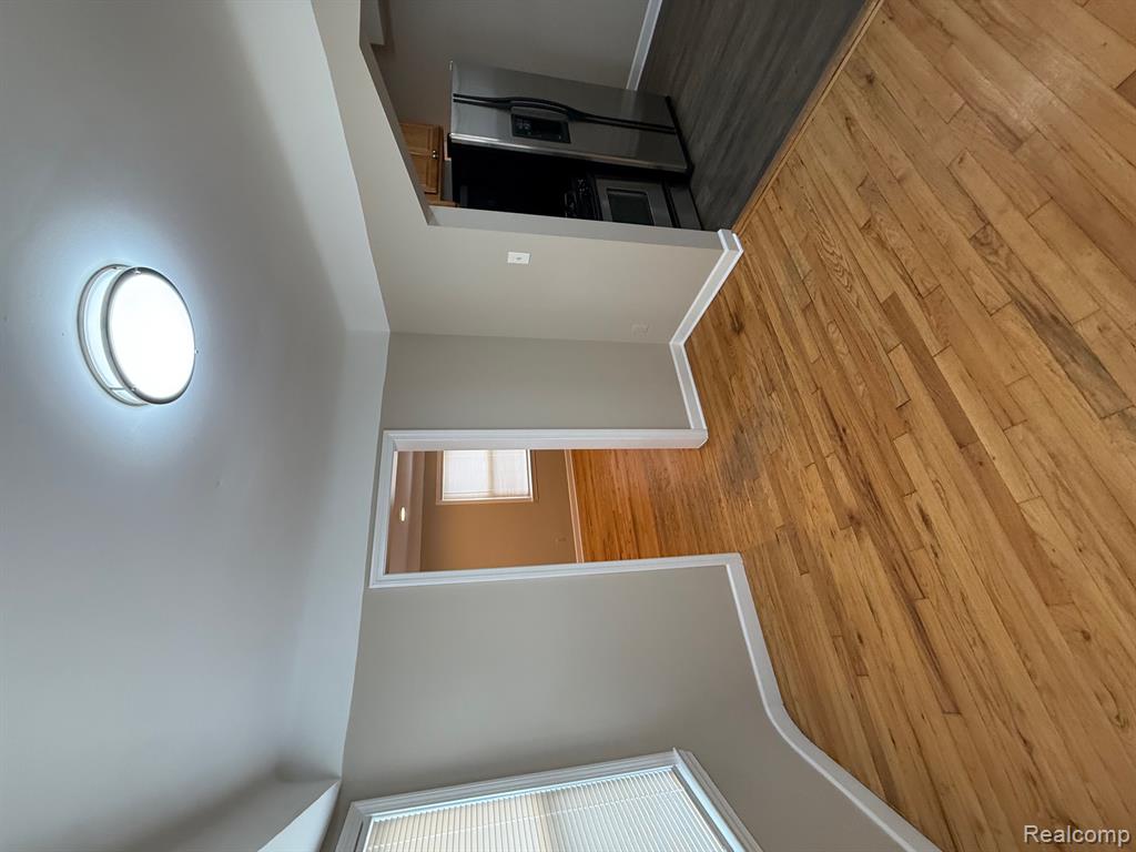 929 PRINCETON Road, Berkley, MI 48072 — Photo 11