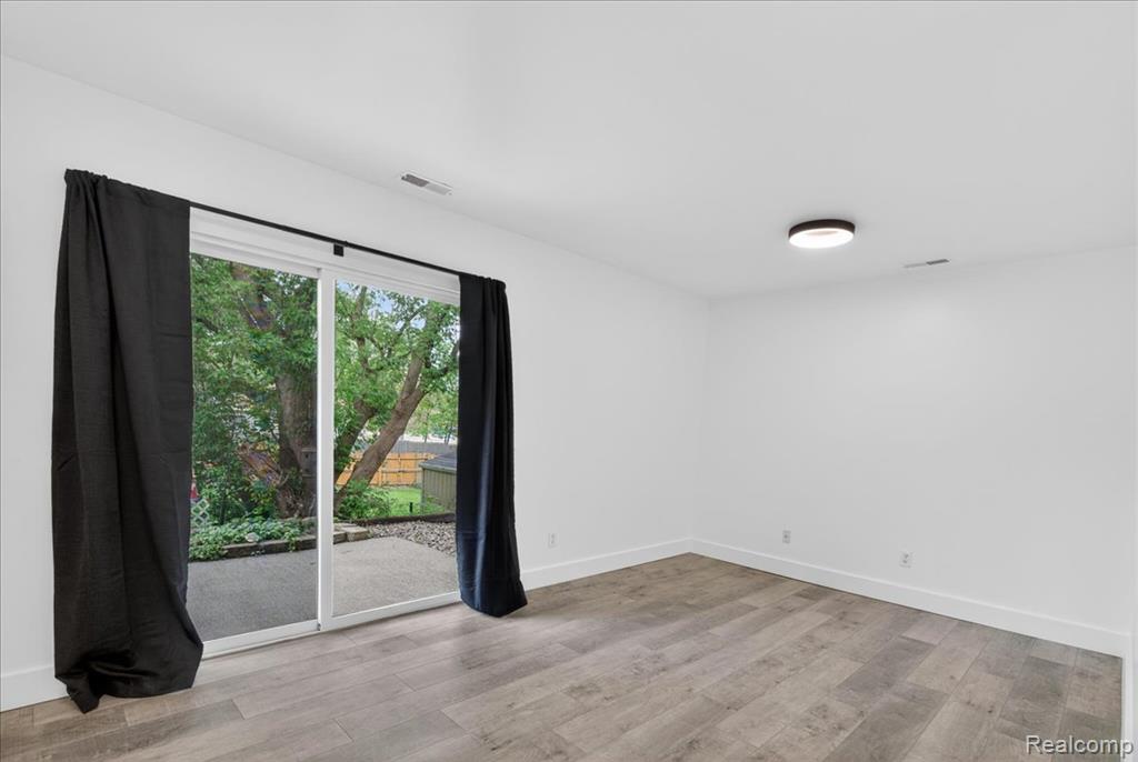 48 Broadway St., Suite D, Oxford, MI 48371 — Photo 18