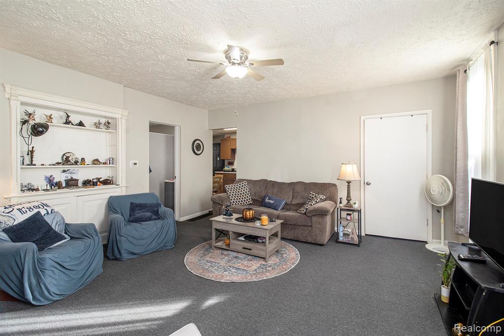 512 E Main Street, Pinckney, MI 48169 — Photo 15