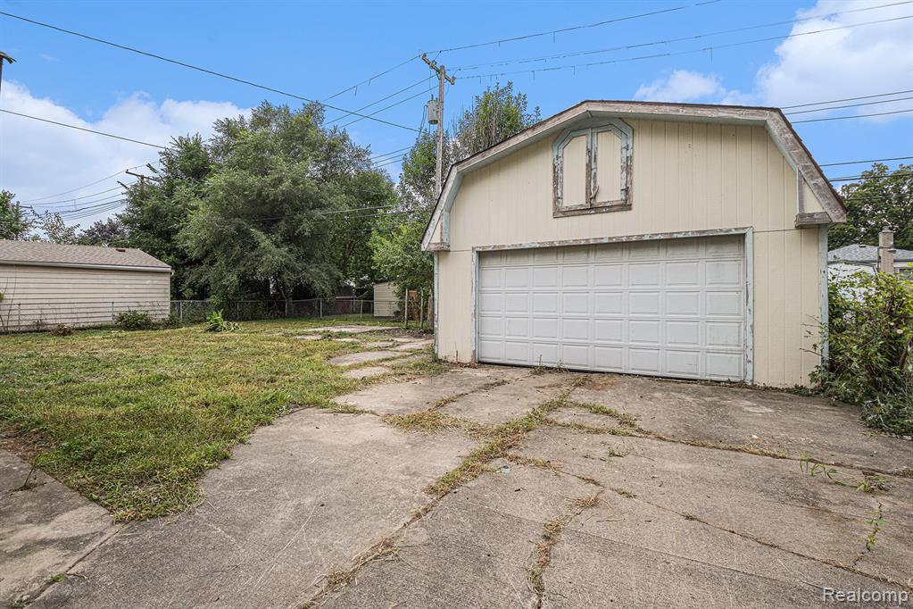 4484 Detroit Street, Dearborn Heights, MI 48125 — Photo 19