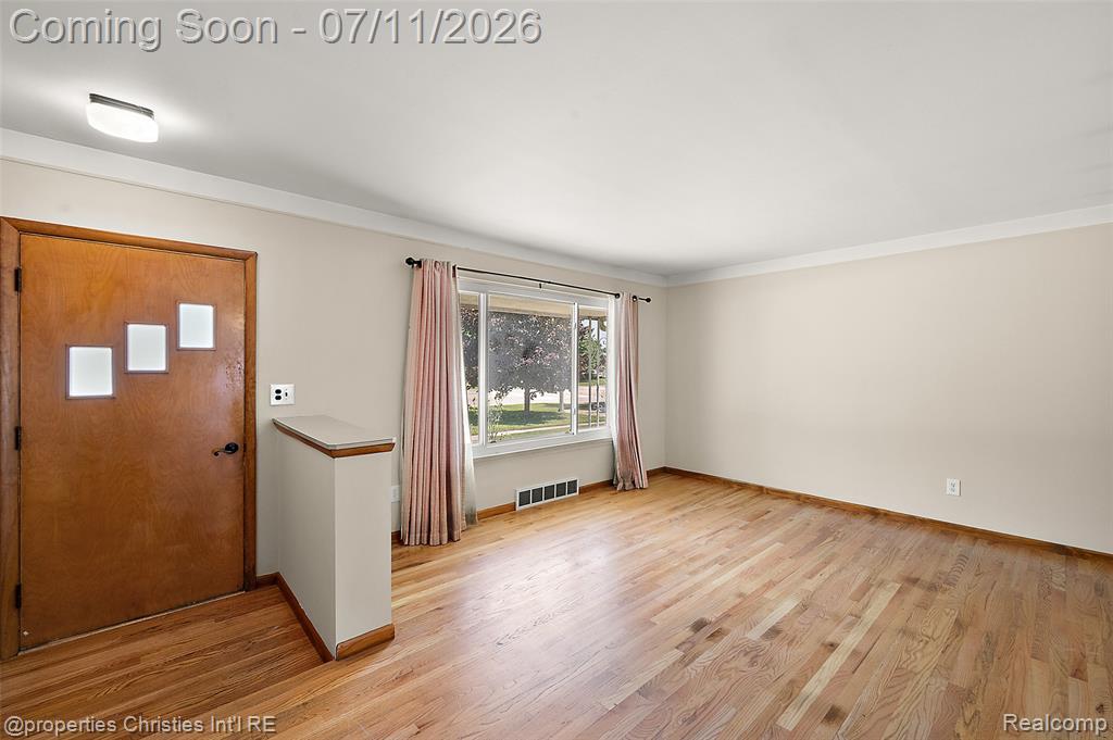 9961 Merriman Road, Livonia, MI 48150 — Photo 2