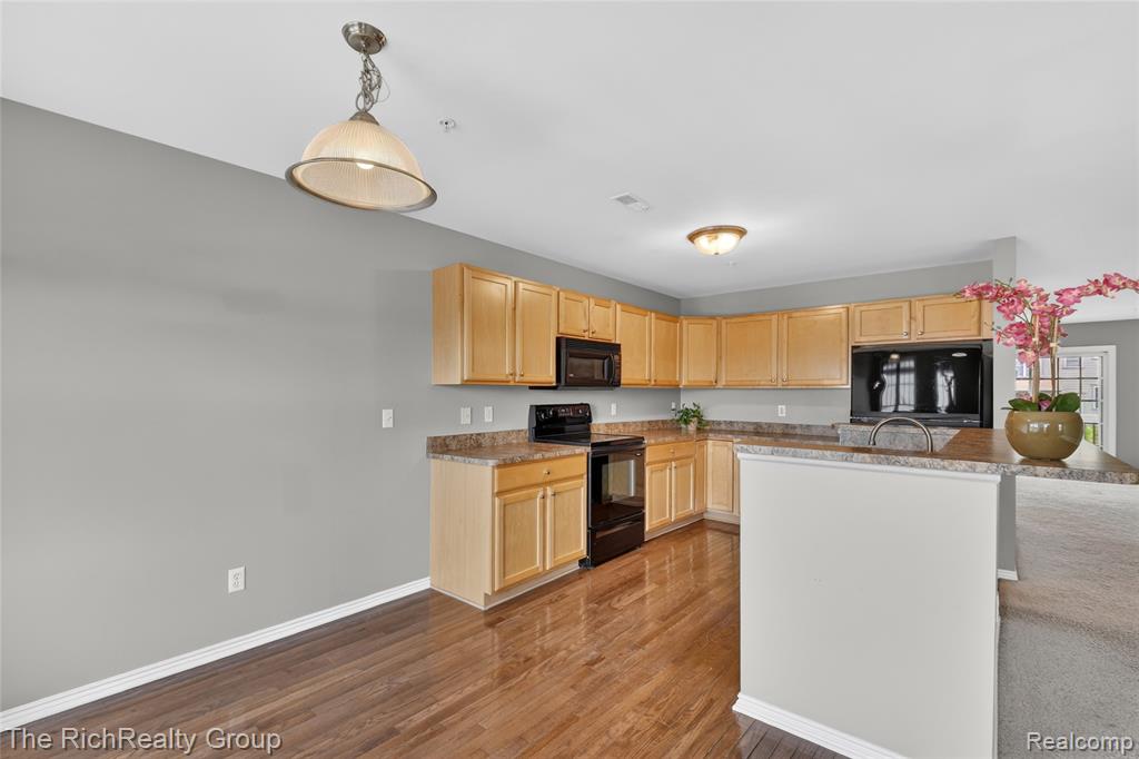 3922 Forester Boulevard, Auburn Hills, MI 48326 — Photo 7