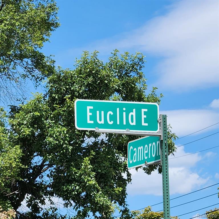 945 E EUCLID Street, Detroit, MI 48211 — Photo 7
