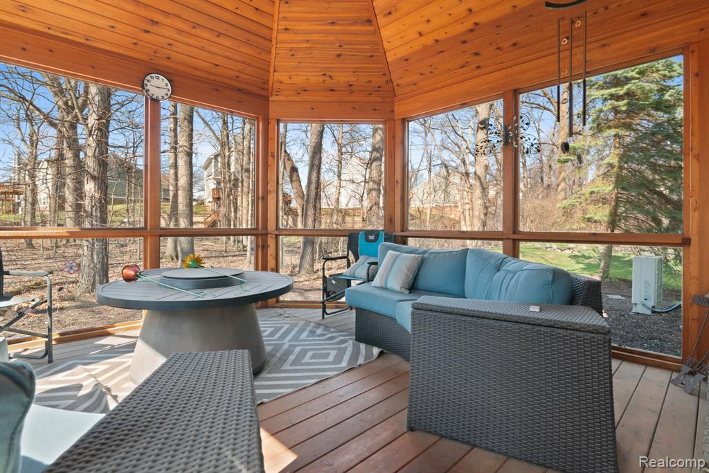 40700 Kingsley Lane, Novi, MI 48377 — Photo 30