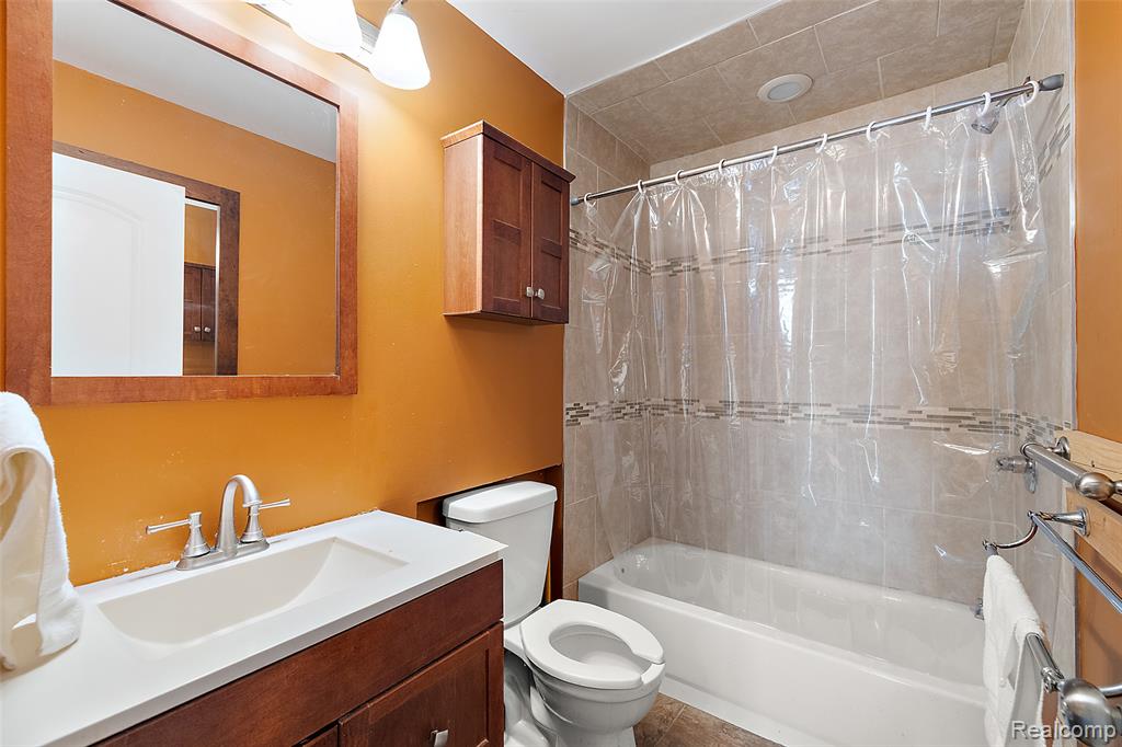 505 E Meyers Avenue, Hazel Park, MI 48030 — Photo 29