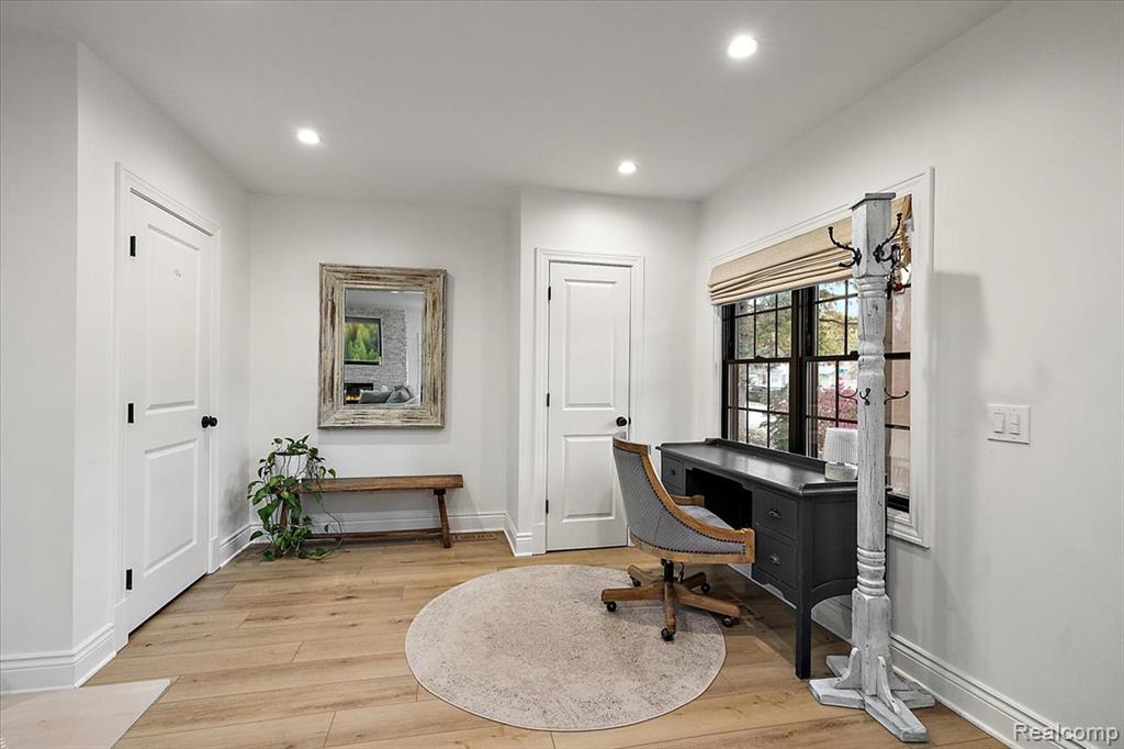 606 Golf Avenue, Royal Oak, MI 48073 — Photo 23