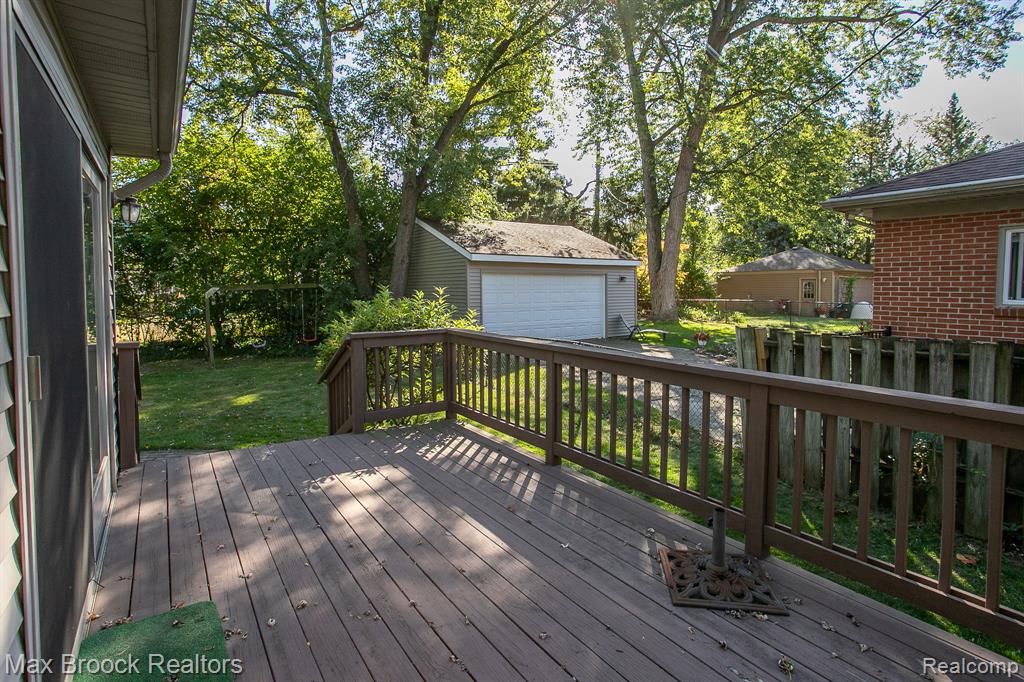 10445 Lincoln Drive, Huntington Woods, MI — Photo 40