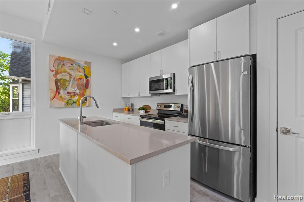 655 W Willis Street, Detroit, MI 48201 — Photo 12