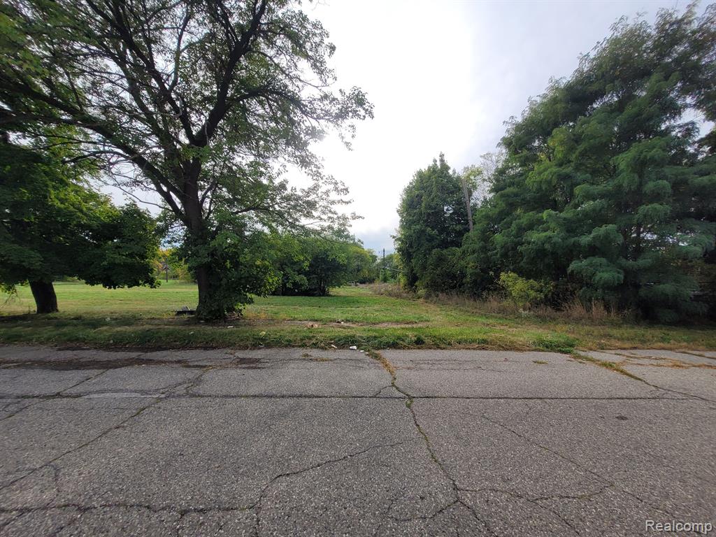 6935 E CONGRESS Street, Detroit, MI 48207 — front exterior