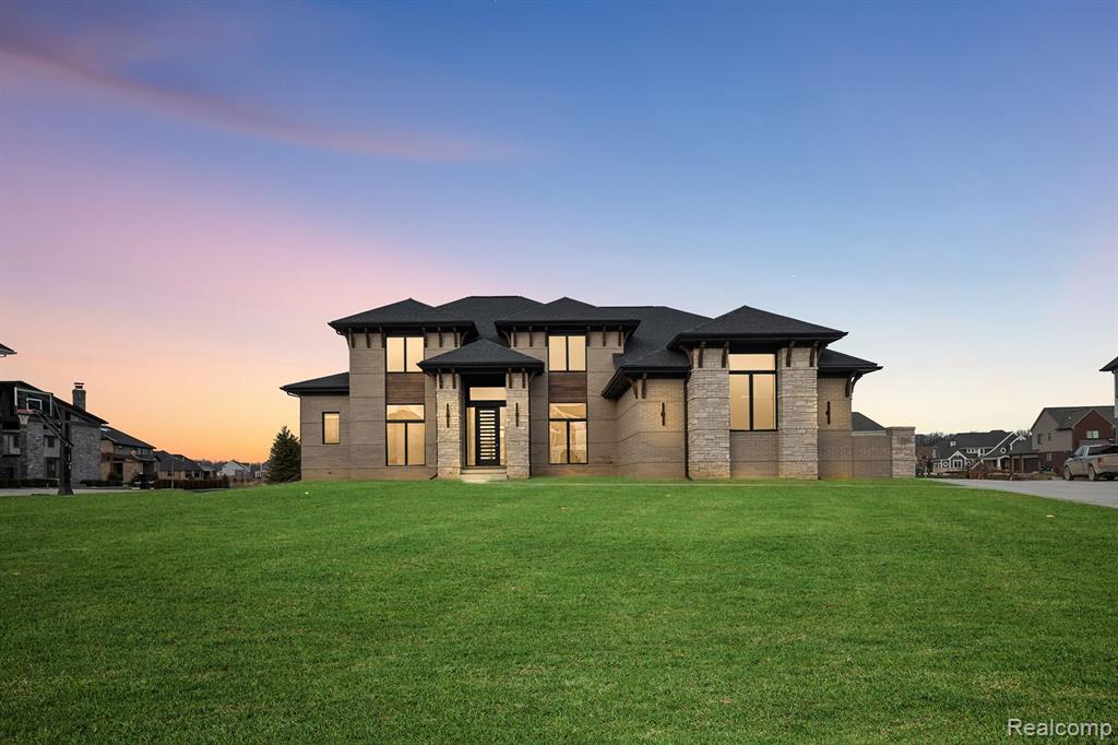 2340 NE Lake Birch Court, Grand Rapids, MI, 49525